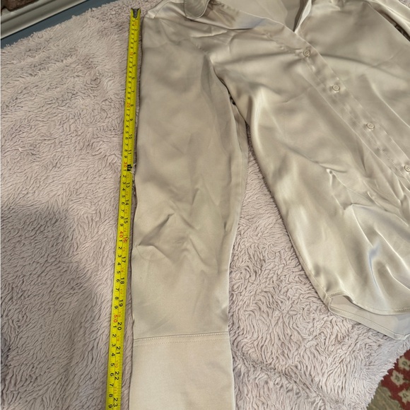 Silky Cream Button-Down H&M Silk Women's Blouse - Picture 4 of 7